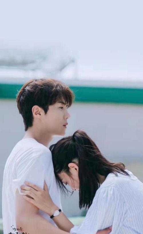 甘玉峰女朋友徐翊照片,甜蜜情侣的浪漫瞬间